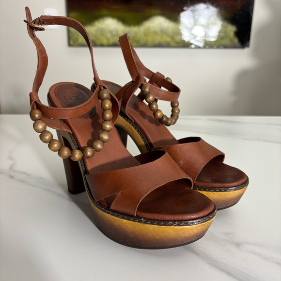 UGG Shoes - Ugg Brown Platform Leather Sandals Sz 8